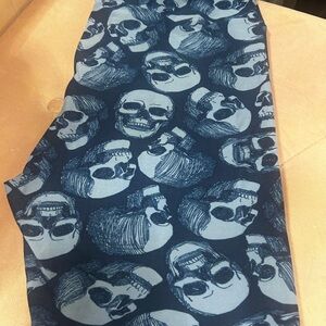 Skull Patterned Blue Leggings